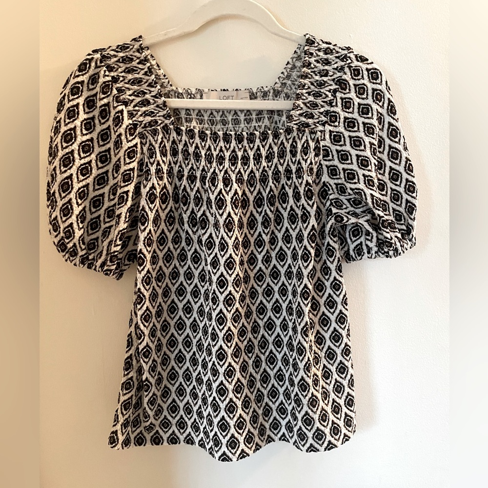 LOFT Black and White Patterned Top